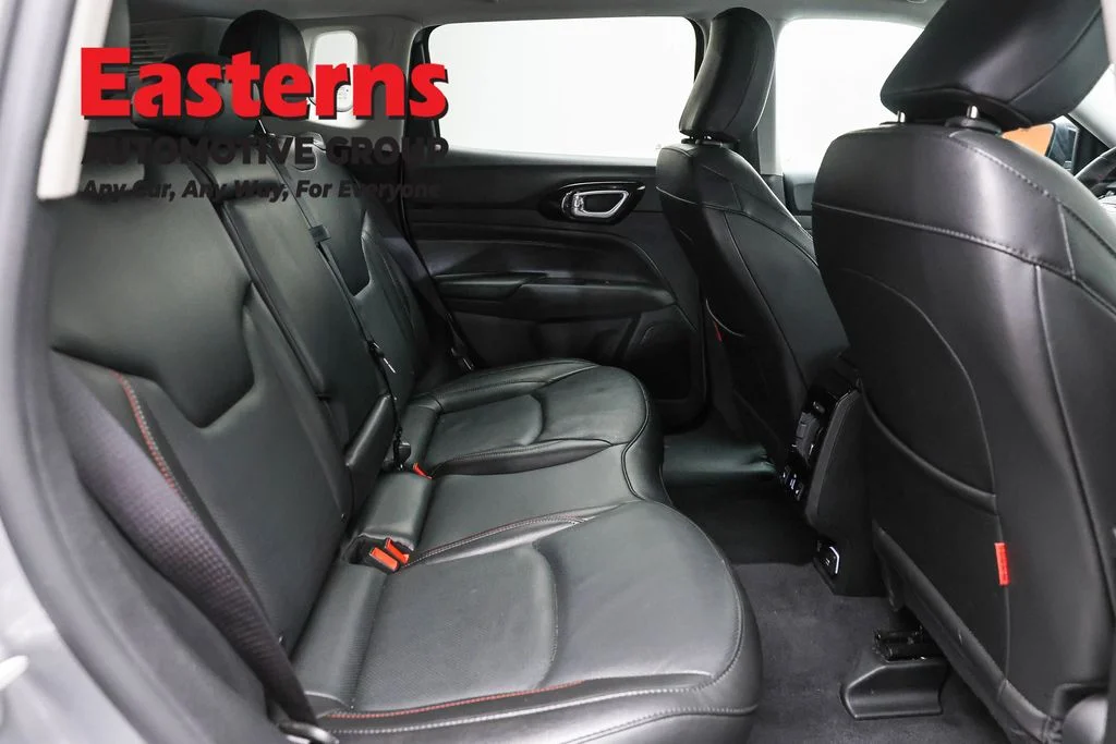 Used 2022 Silver Jeep Trailhawk image 24