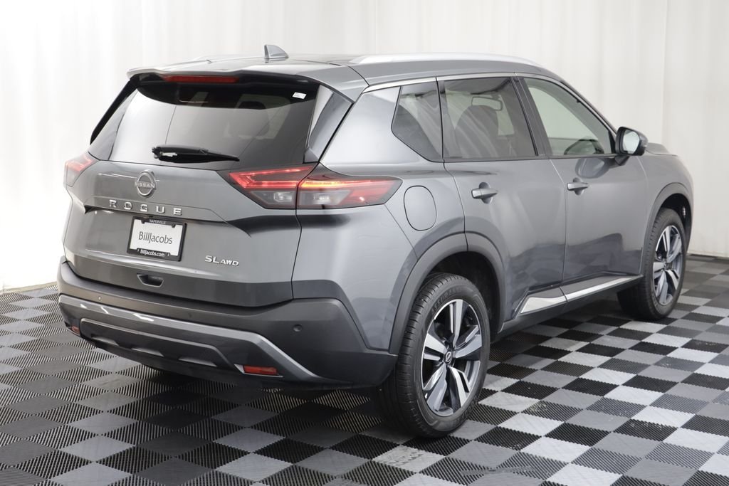 Used 2023 Gun Metallic Nissan SL image 18