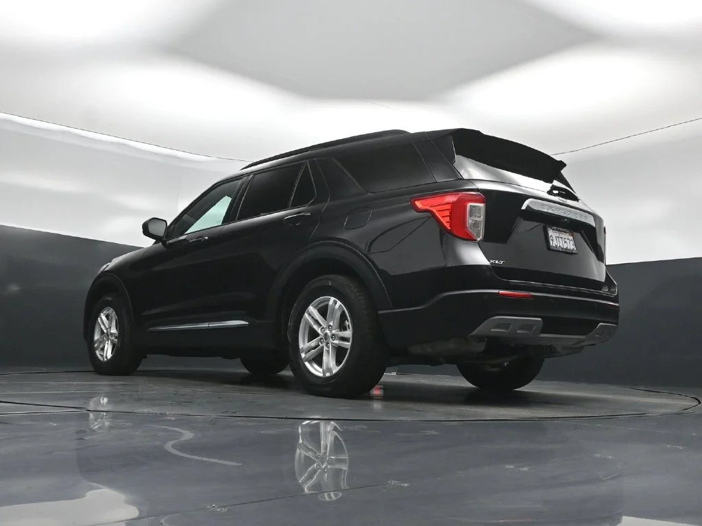 Used 2023 Black Ford XLT image 43