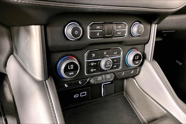 Used 2023 Black Chevrolet Z71 image 14