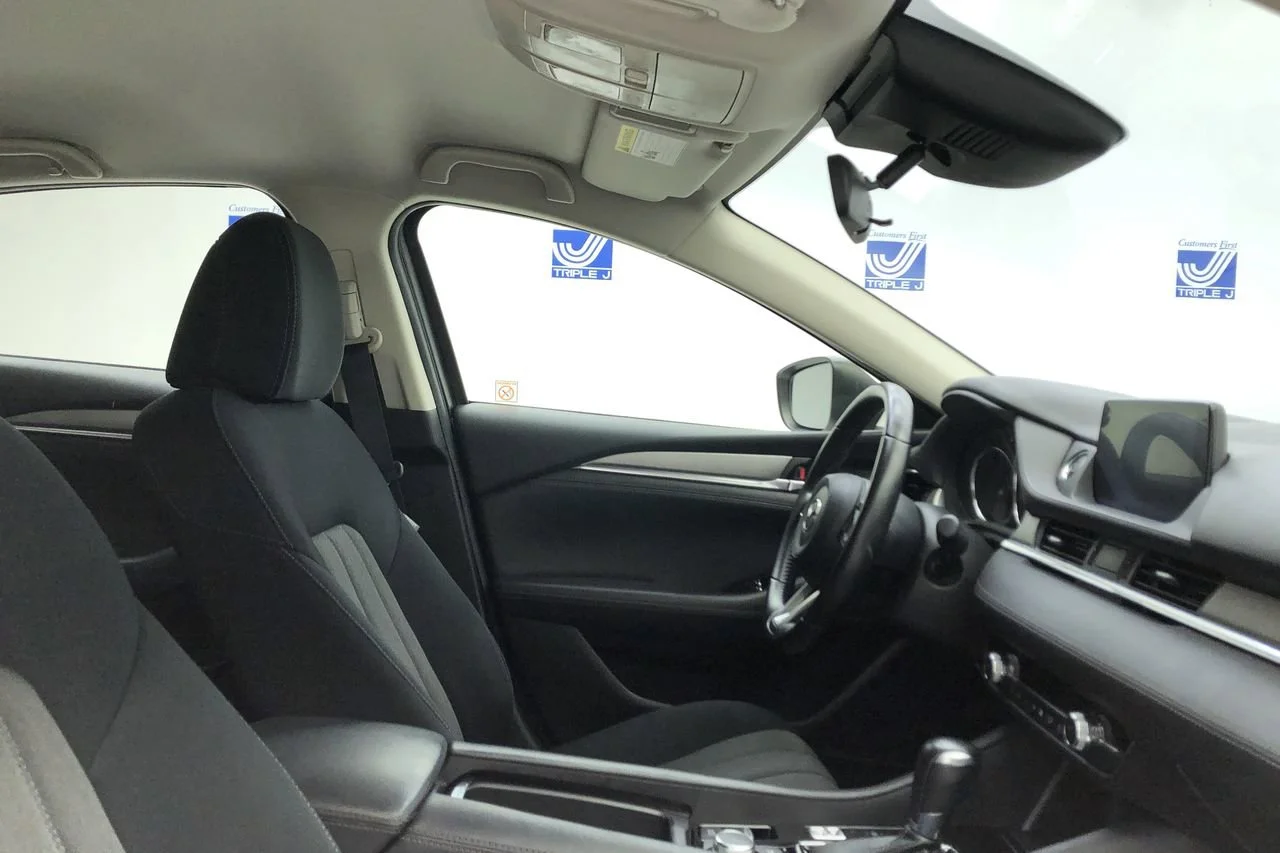 Used 2021 Snowflake White Pearl Mazda Grand Touring image 19