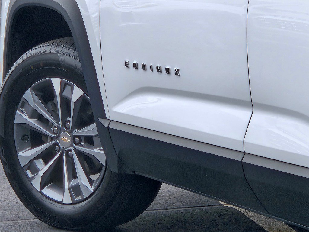 2025 Chevrolet Equinox LT - Photo 16