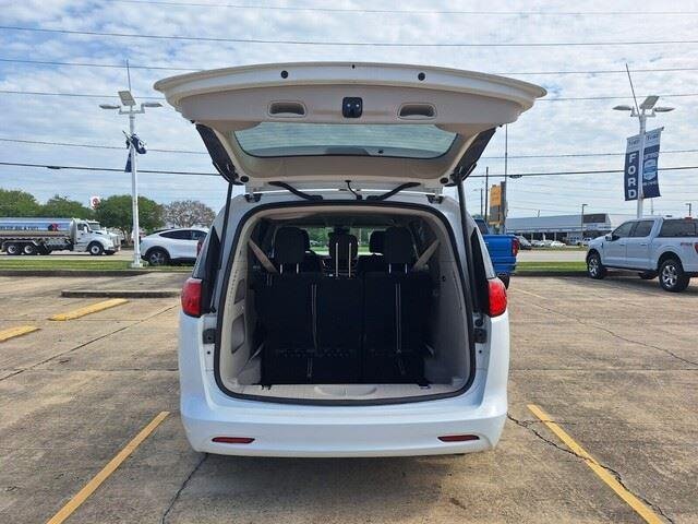 Used 2023 Bright White Clearcoat Chrysler LX image 31