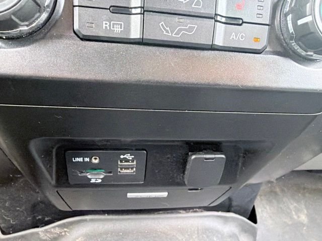 Used 2015 Blue Ford XLT image 26