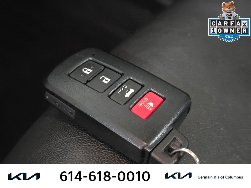 Used 2017 Black Toyota XLE image 34