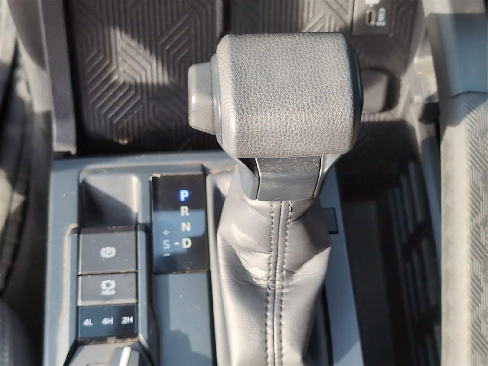 Used 2025 Underground Toyota SR5 image 18