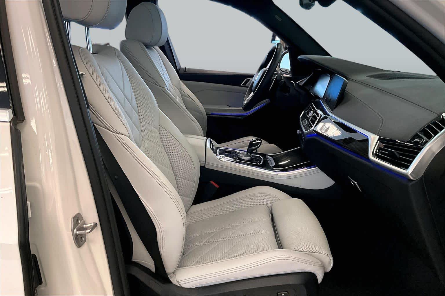 Used 2023 Alpine White BMW xDrive40i image 8