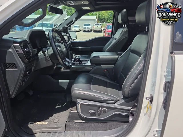 Used 2023 White Ford Lariat image 9