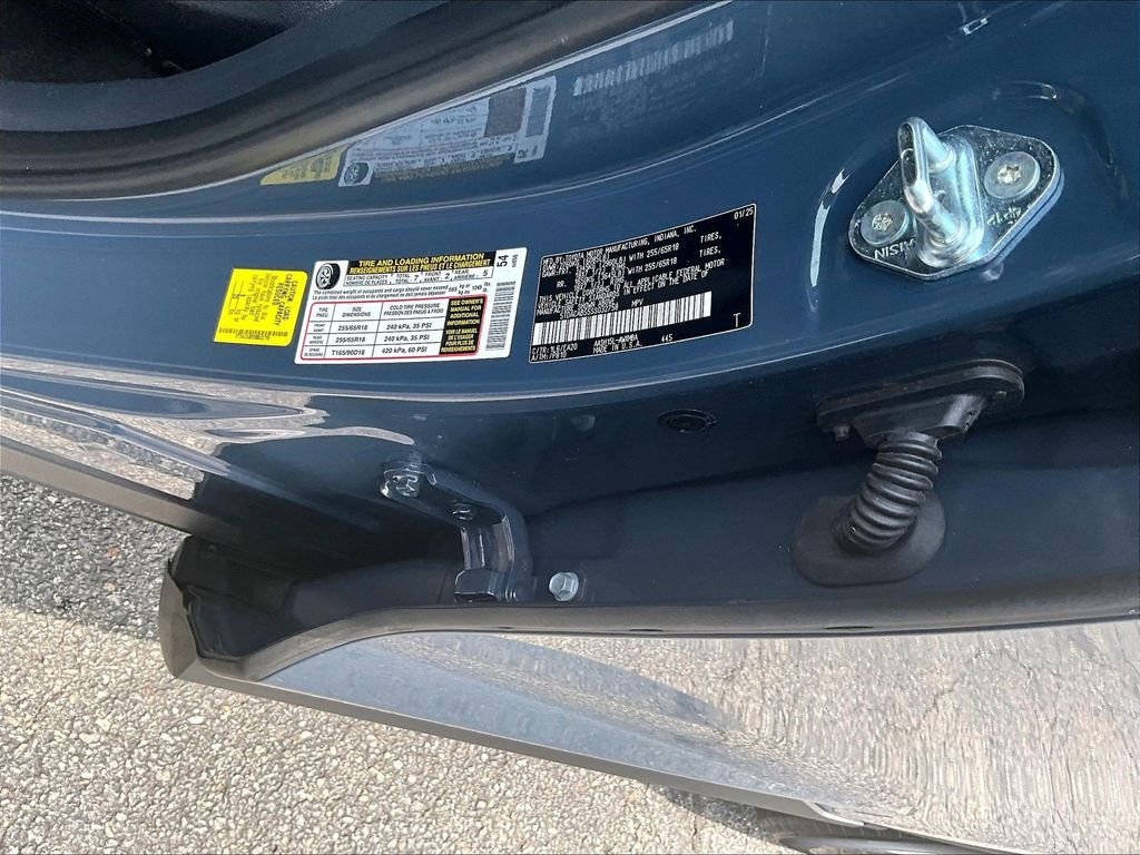Used 2025 White Toyota XLE image 34