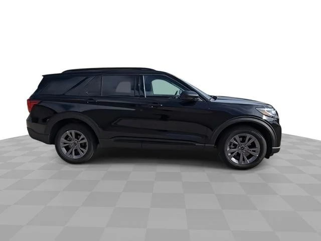 Used 2026 Agate Black Metallic Ford Active image 9
