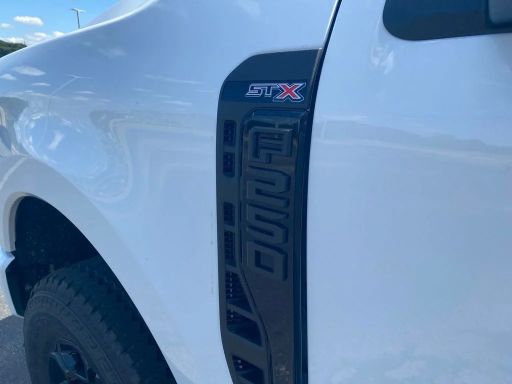 New 2026 Oxford White Ford F-250® XL image 37