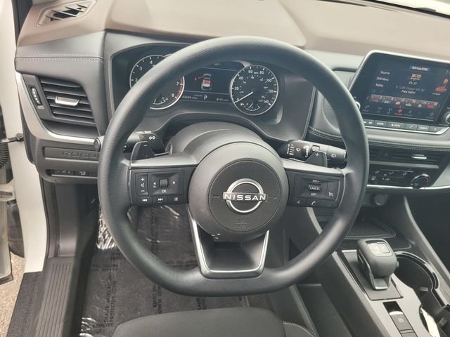 Used 2023 White Nissan S image 30