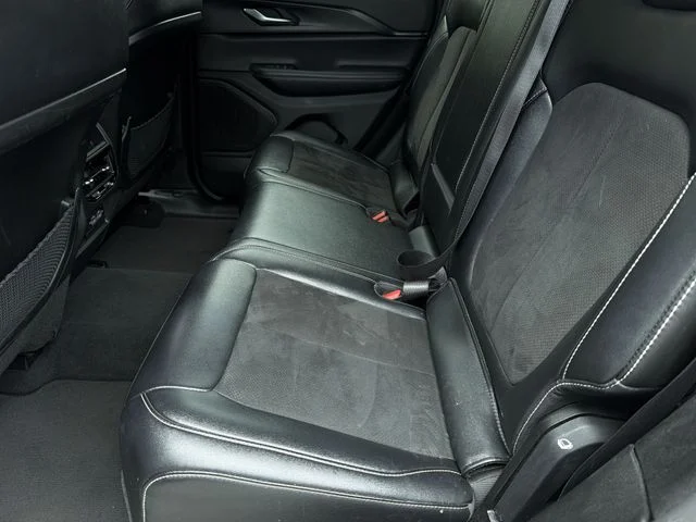 Used 2023 White/off-white Jeep Altitude X image 20