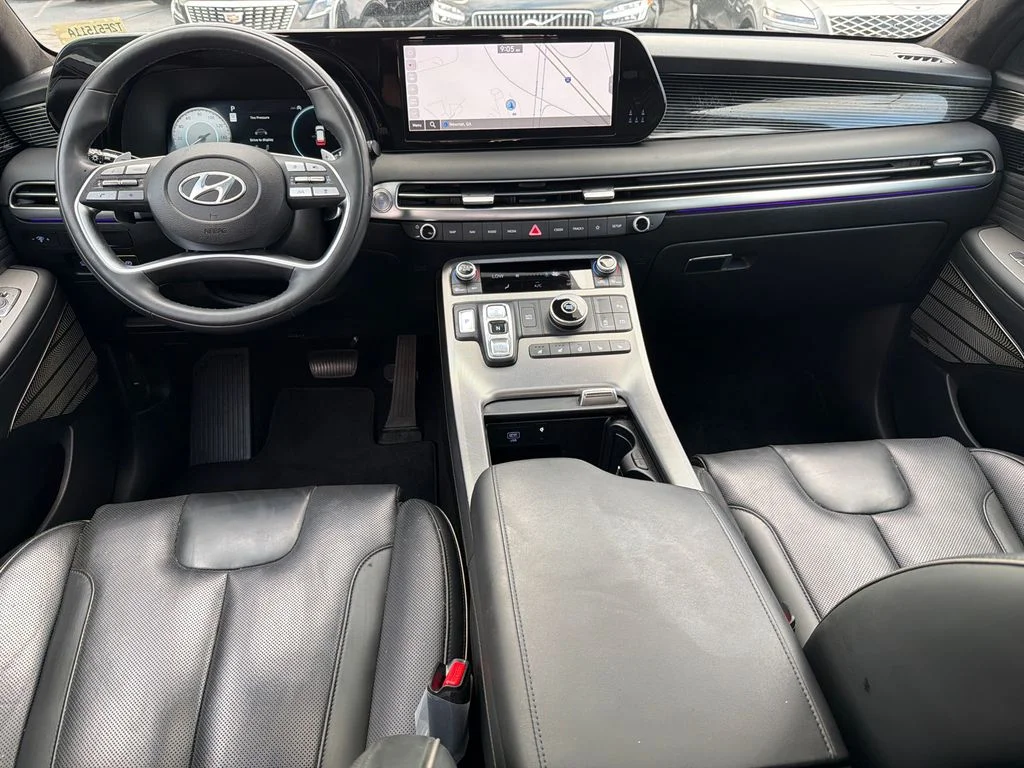 Used 2025 Red Hyundai Calligraphy image 23
