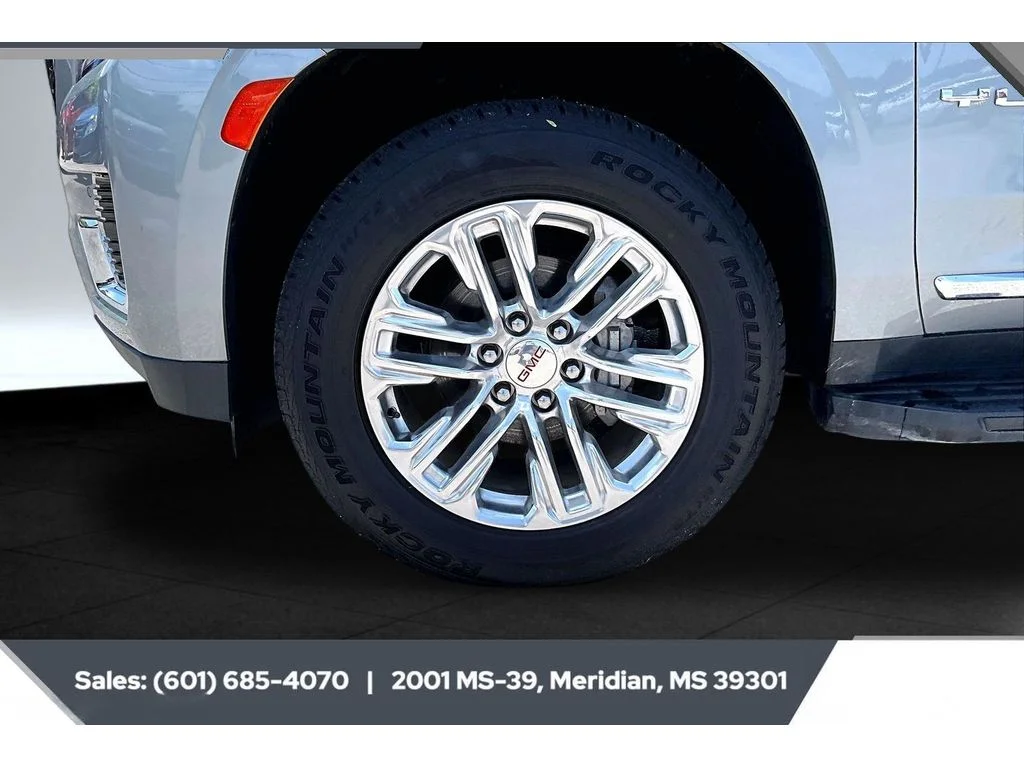 Used 2024 STERLING METALLIC GMC SLT image 7