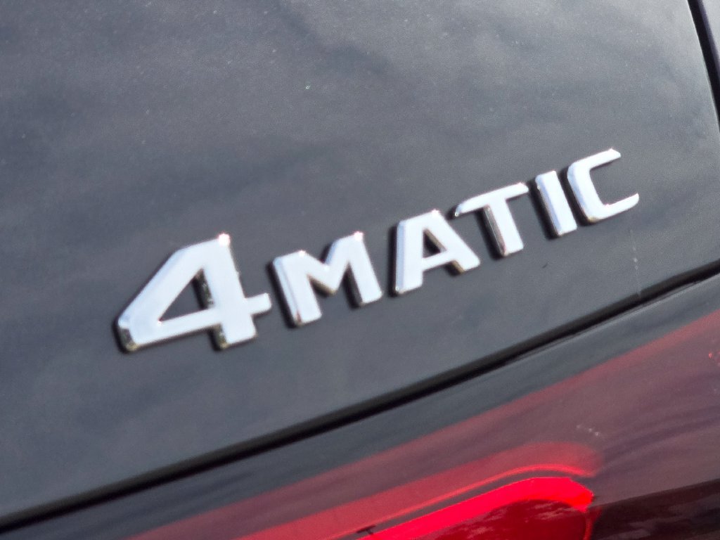 New 2027 Graphite Grey Metallic Mercedes-Benz GLC 300 image 44