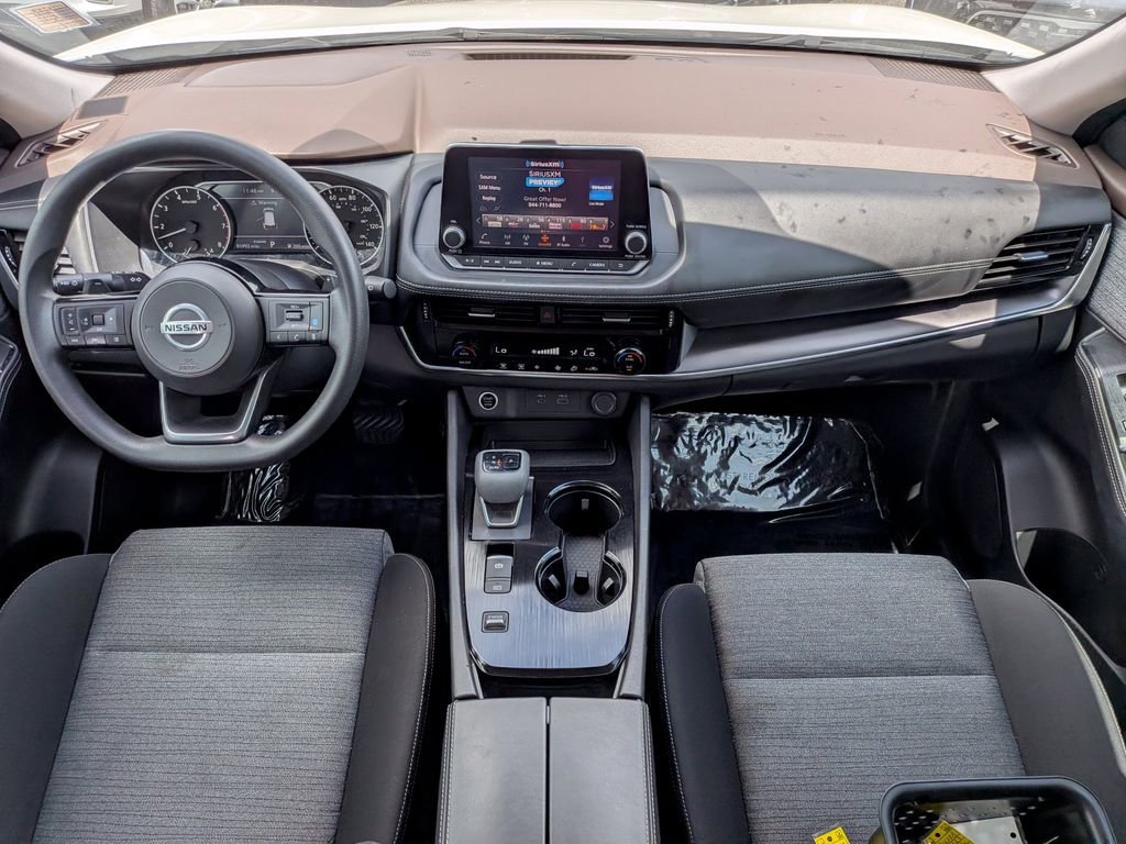 Used 2021 White Nissan SV image 14