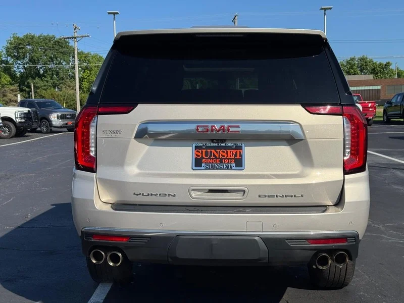 Used 2021 Beige Pearl Metallic GMC Denali image 5