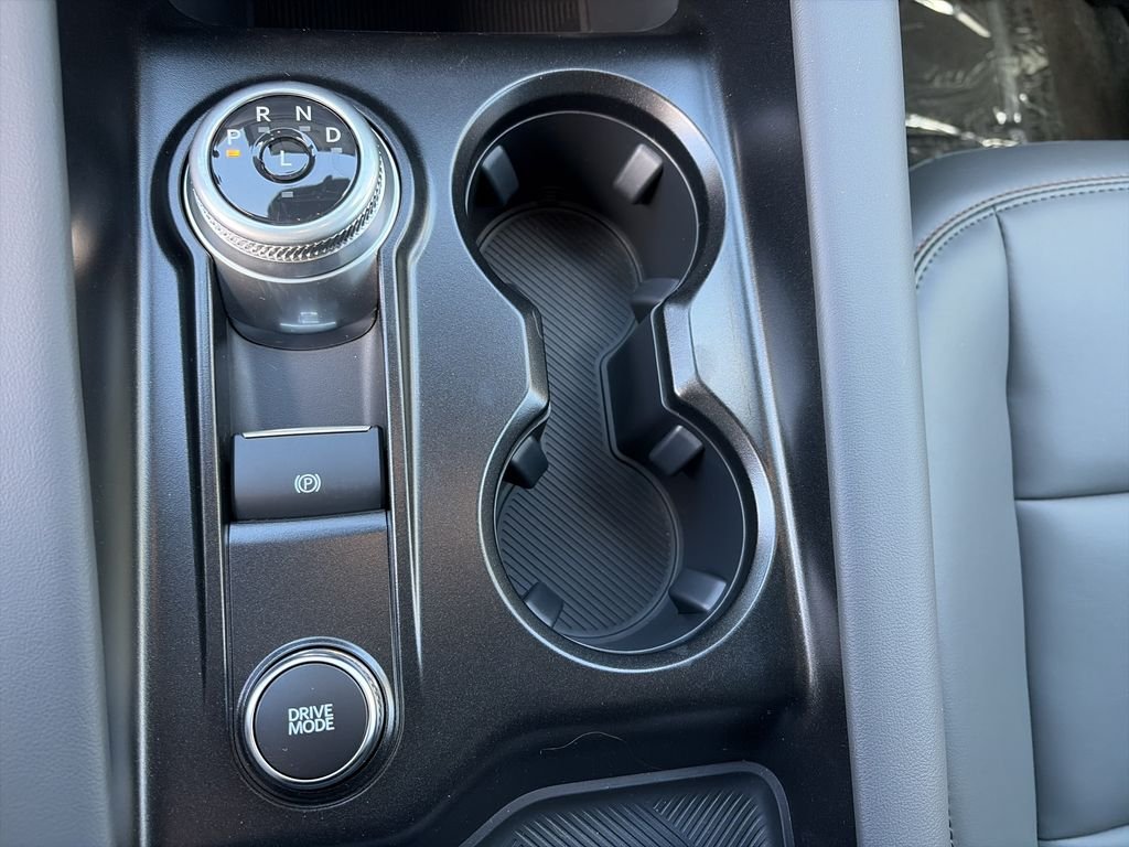New 2027 Agate Black Metallic Ford Active image 26
