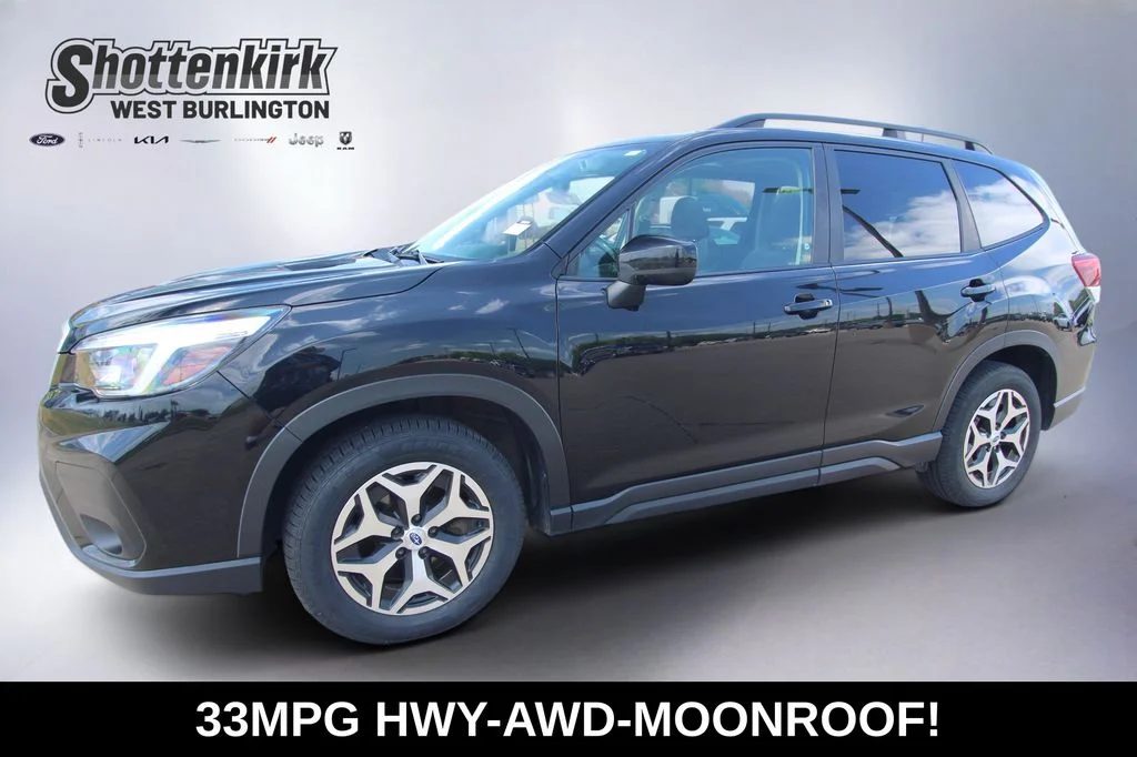 Used 2021  Subaru Premium image 1