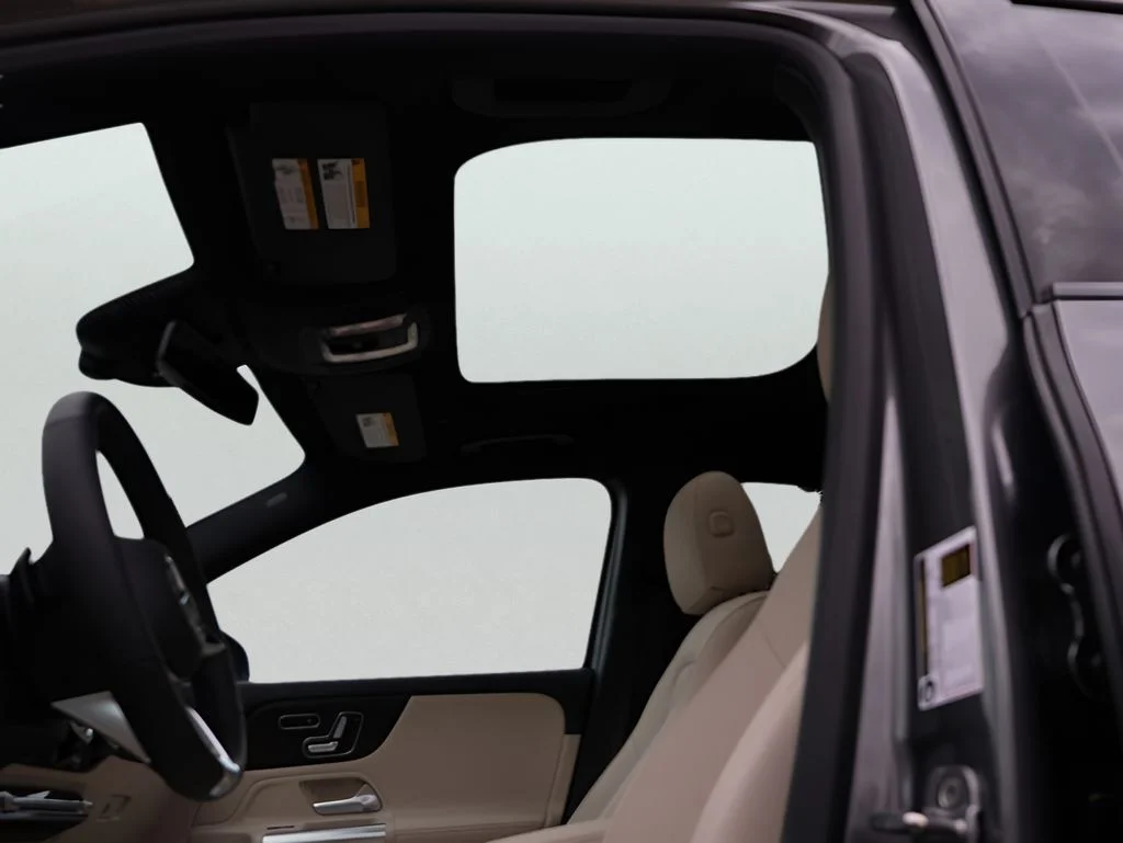 New 2026 Mountain Gray Metallic Mercedes-Benz GLA 250 image 38