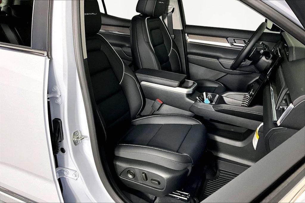2026 GMC Terrain Denali - Photo 12