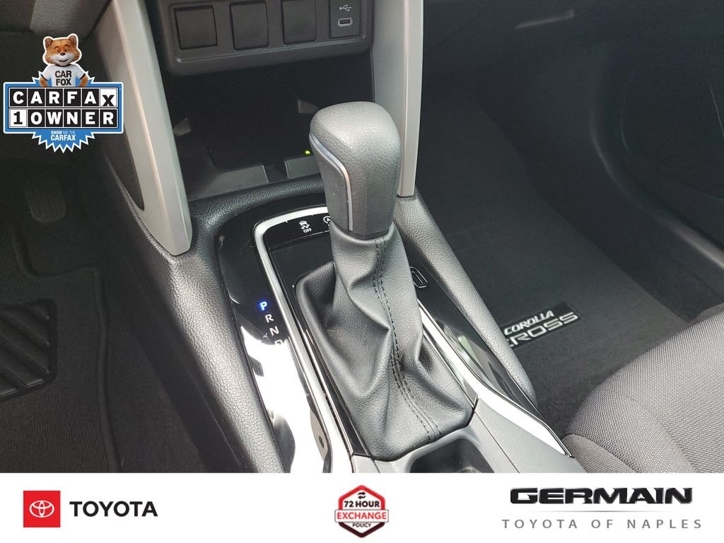 Used 2025 Silver Toyota LE image 27