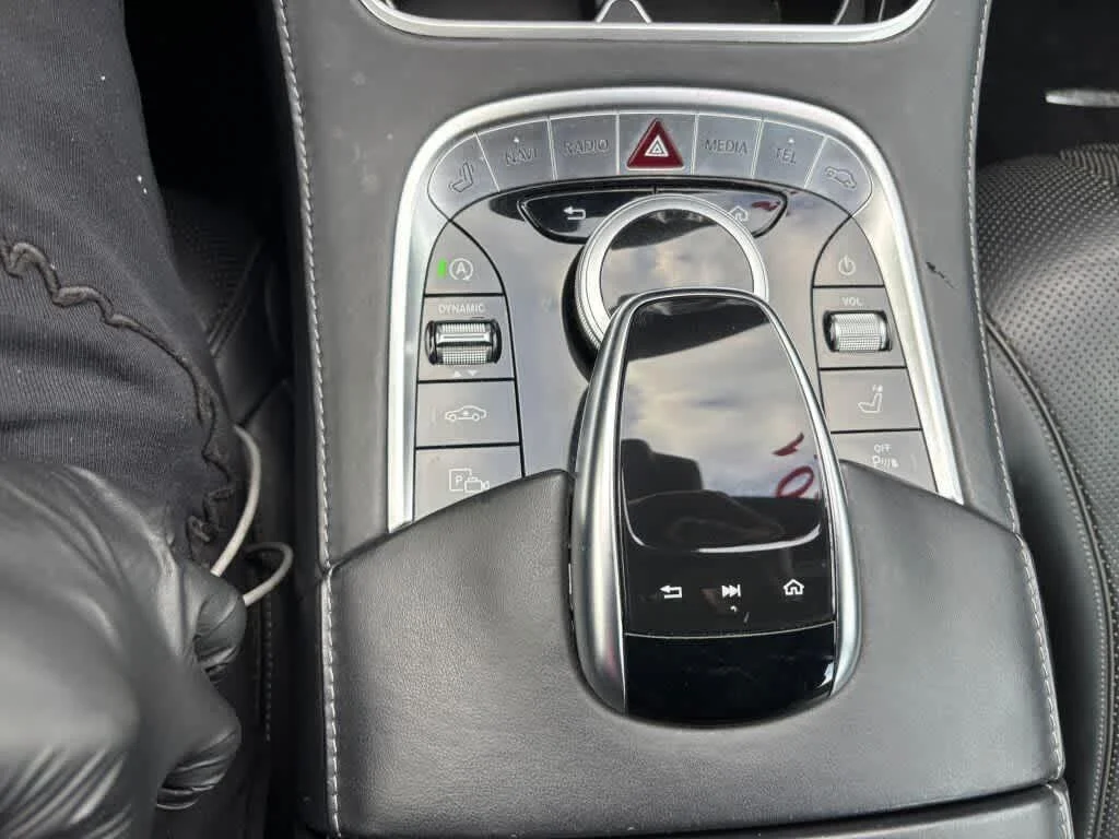 Used 2020 Obsidian Black Metallic Mercedes-Benz S 560 image 22