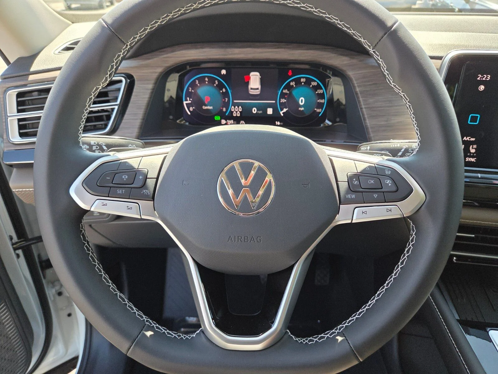 New 2026 White Volkswagen 2.0T SEL image 12