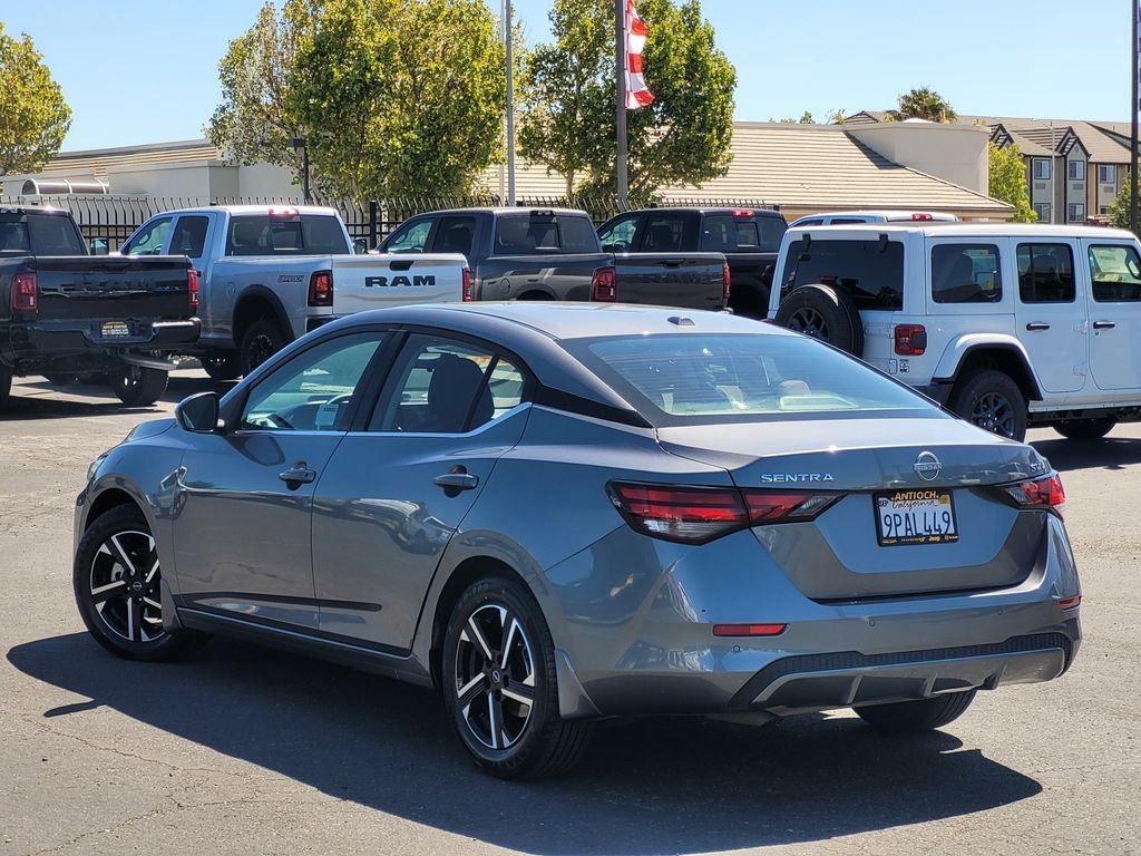 Used 2024 Gray Nissan SV image 6