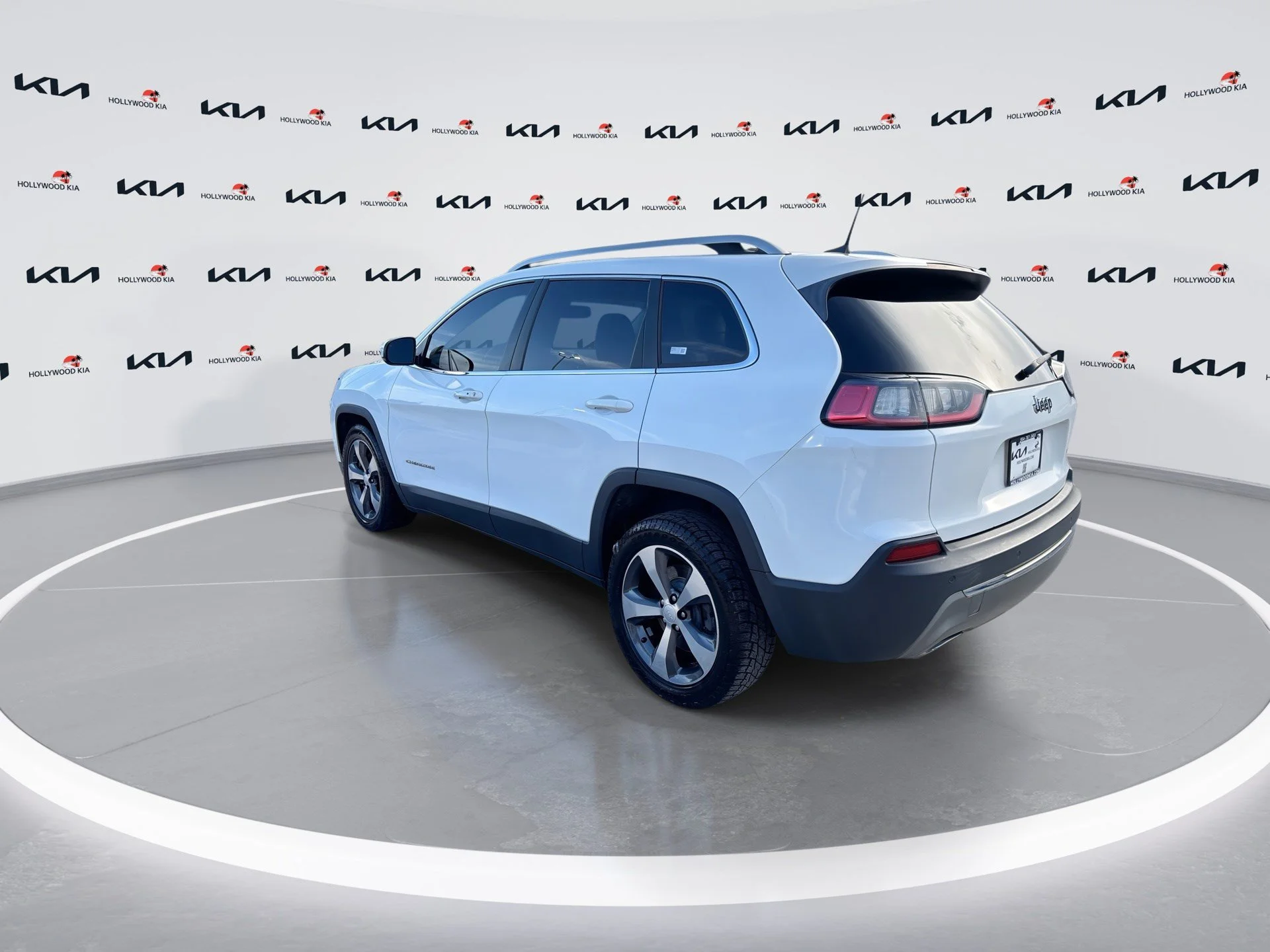 Used 2019 Bright White Clearcoat Jeep Limited image 6