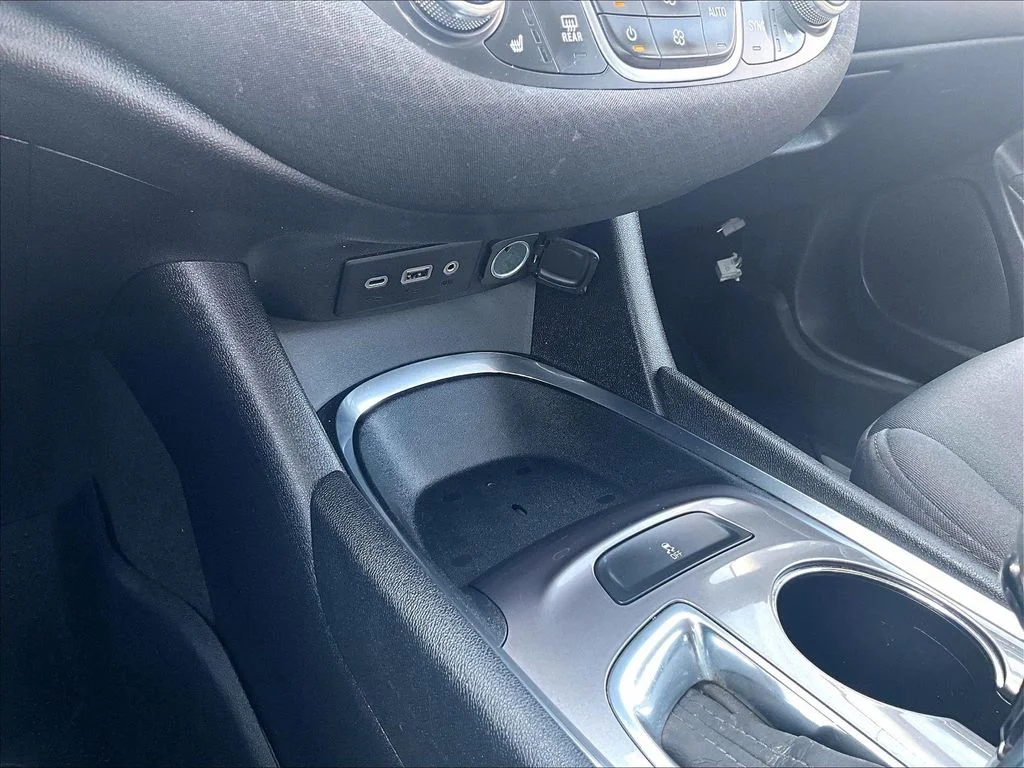 Used 2020 Blue Chevrolet LT image 31