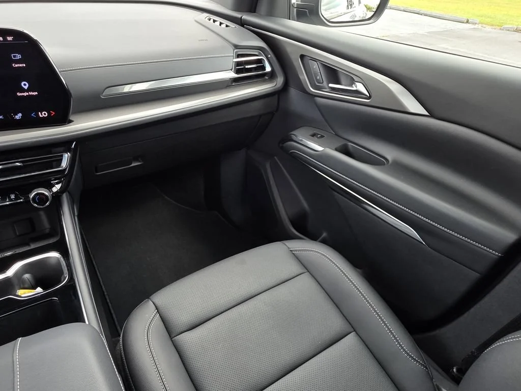 Used 2026 Sterling Gray Metallic Chevrolet LT image 21