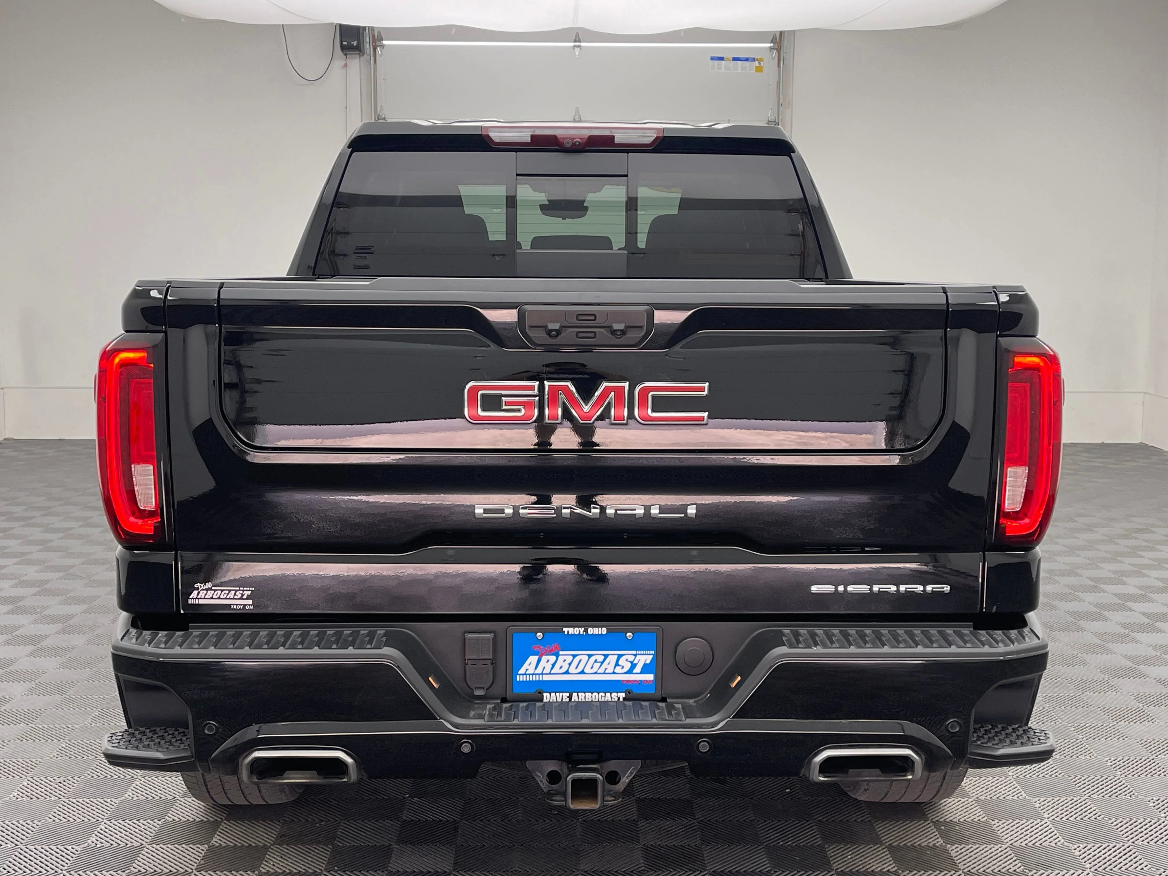 Used 2024 Onyx Black GMC Denali image 12