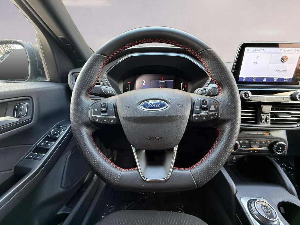 Used 2025 Gray Ford ST-Line image 13