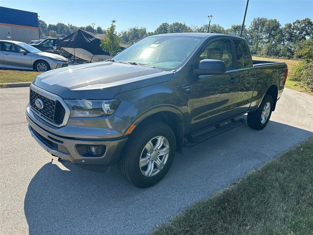 Used 2019 Gray Ford XLT image 3