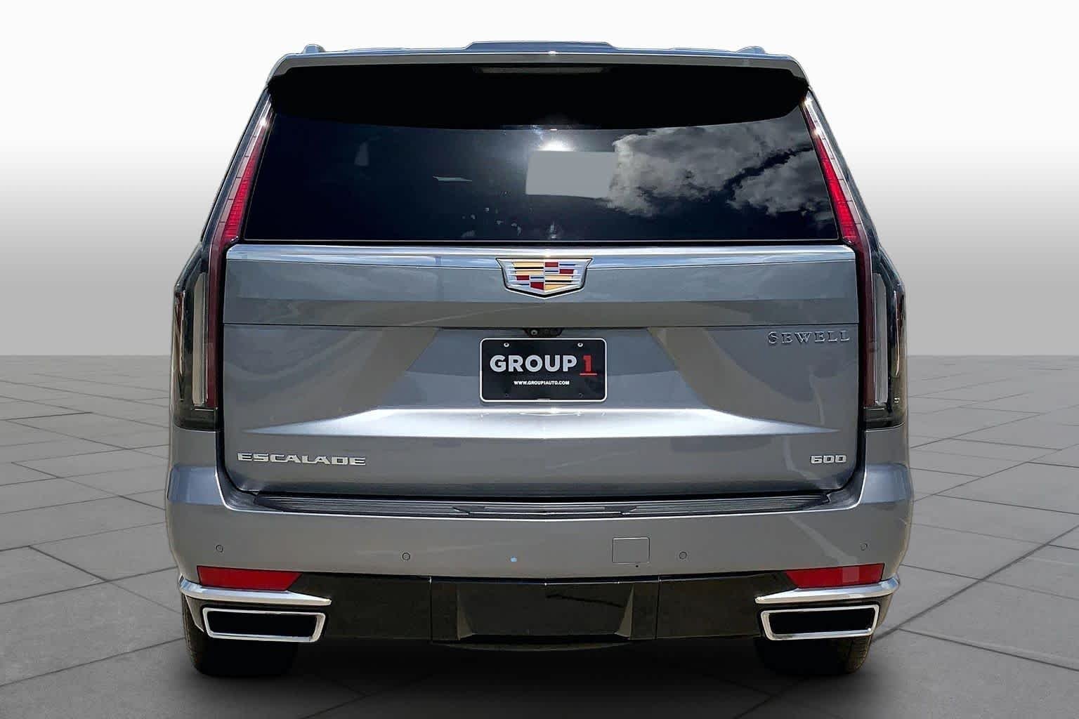 Used 2022 Satin Steel Metallic Cadillac Premium Luxury image 5