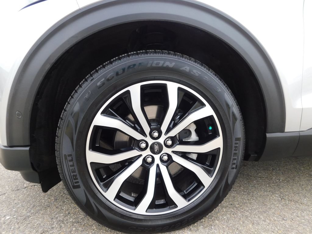 Used 2021 Silver Ford ST image 13