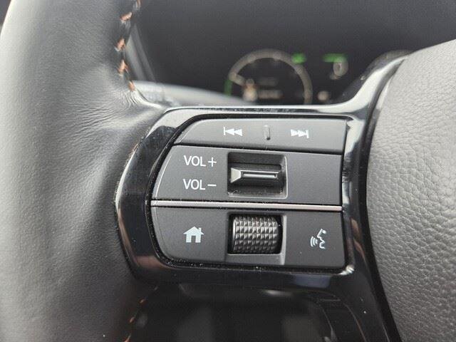 Used 2025 Urban Gray Pearl Honda  image 13