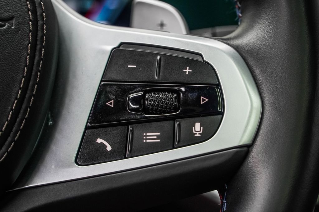 Used 2024 Blue BMW M60i image 39