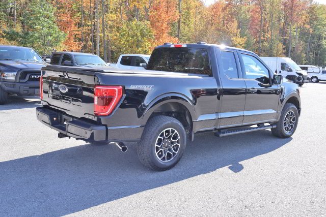 Used 2023 Black Metallic Ford XLT image 7