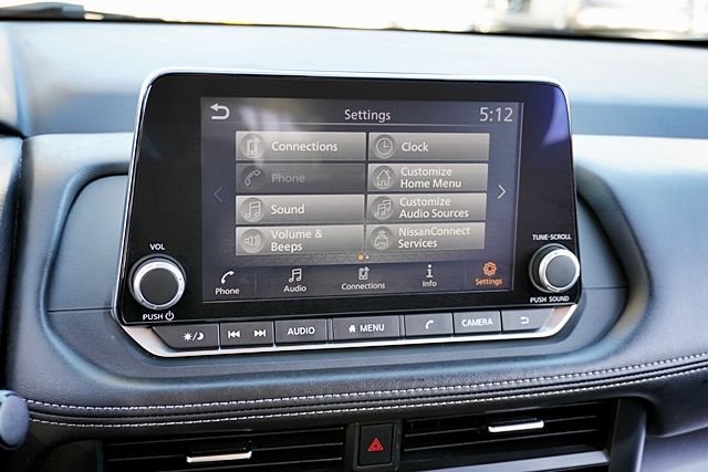 Used 2024 Silver Nissan SV image 25