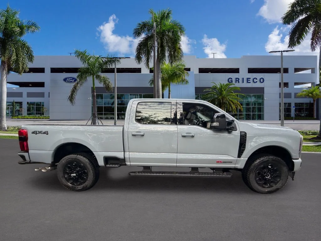 New 2027 Glacier Gray Metallic Tri-Coat Ford F-250® Lariat® image 8