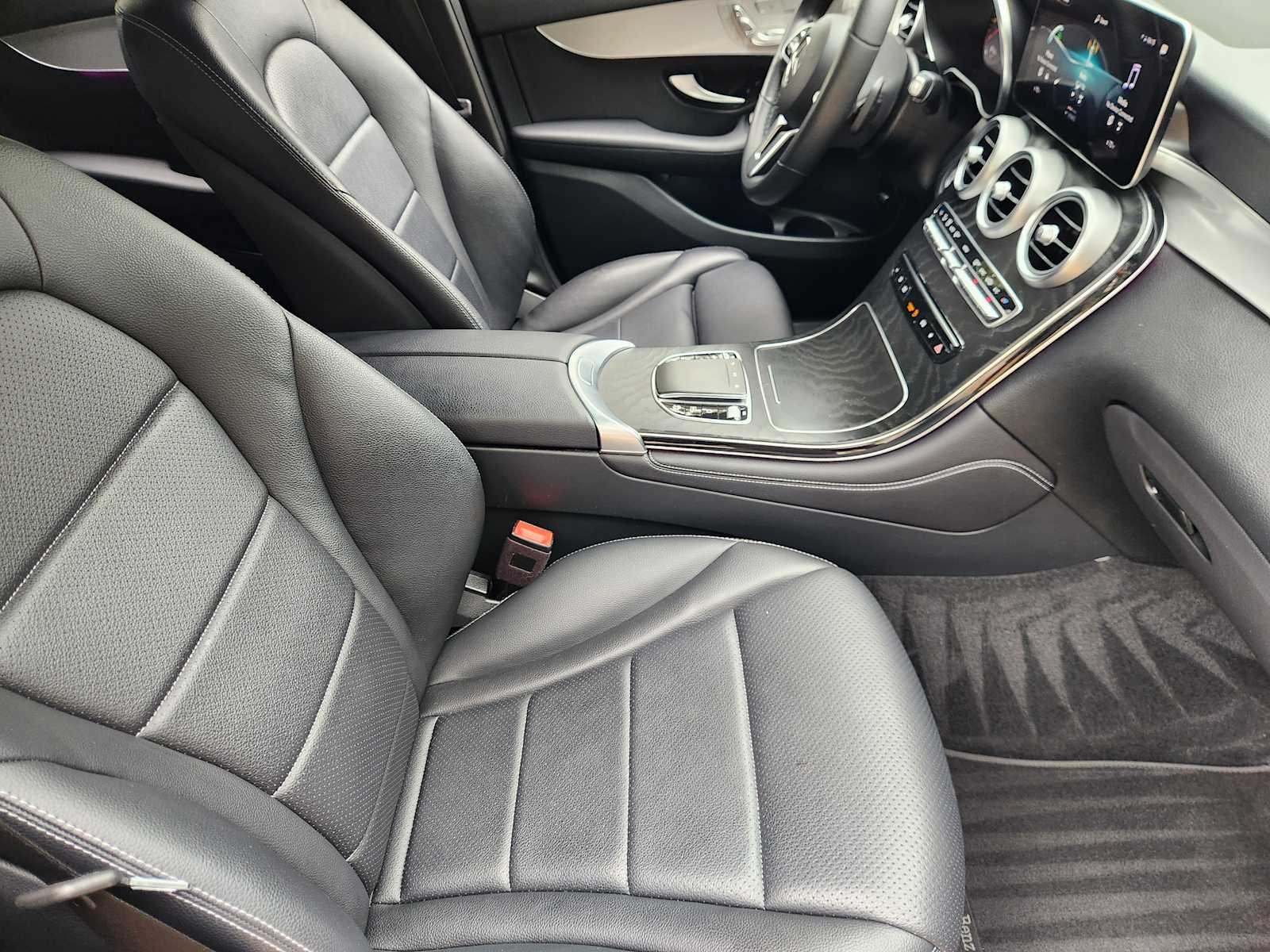 Certified Used 2021 Cirrus Silver Metallic Mercedes-Benz GLC 300 image 12