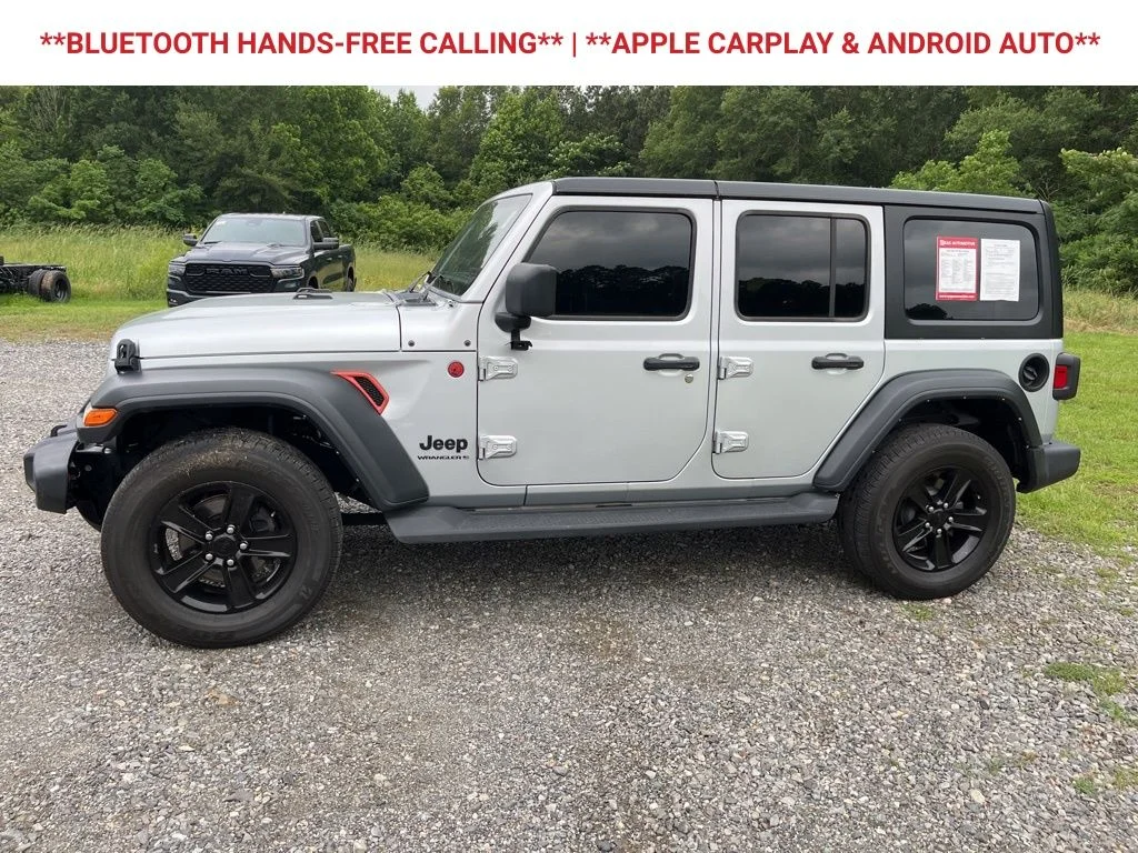 Used 2023 Silver Jeep Altitude image 5