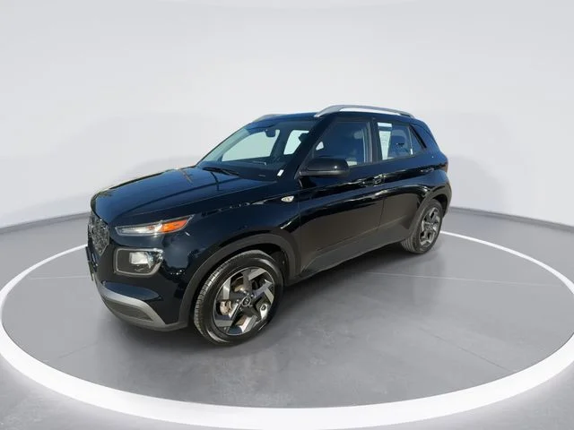 Used 2023 Black Hyundai SEL image 4