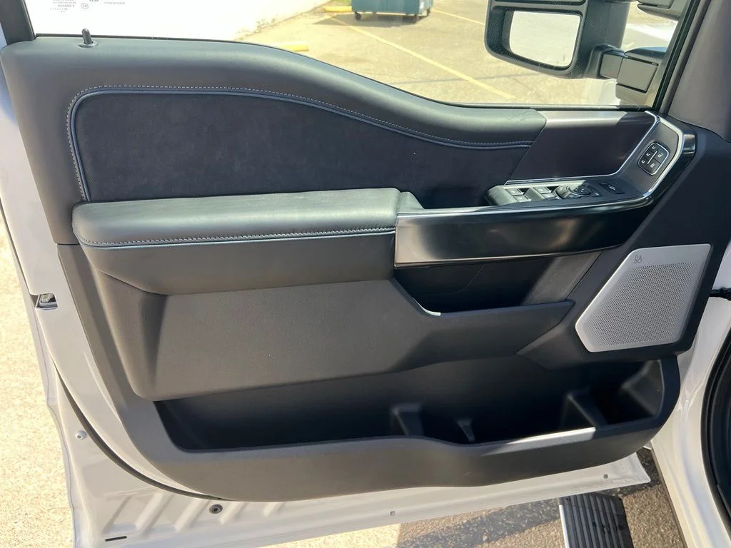 New 2026 Star White Metallic Tri-Coat Ford F-250® Platinum® image 9