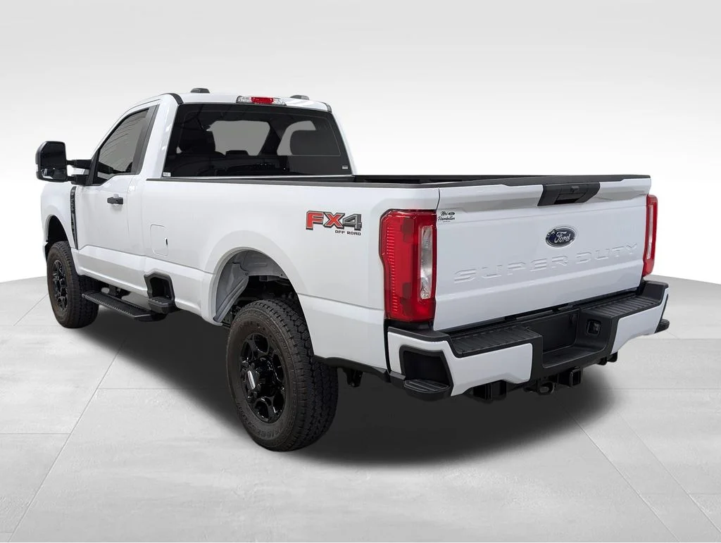 New 2026 Oxford White Ford F-250® XL image 10