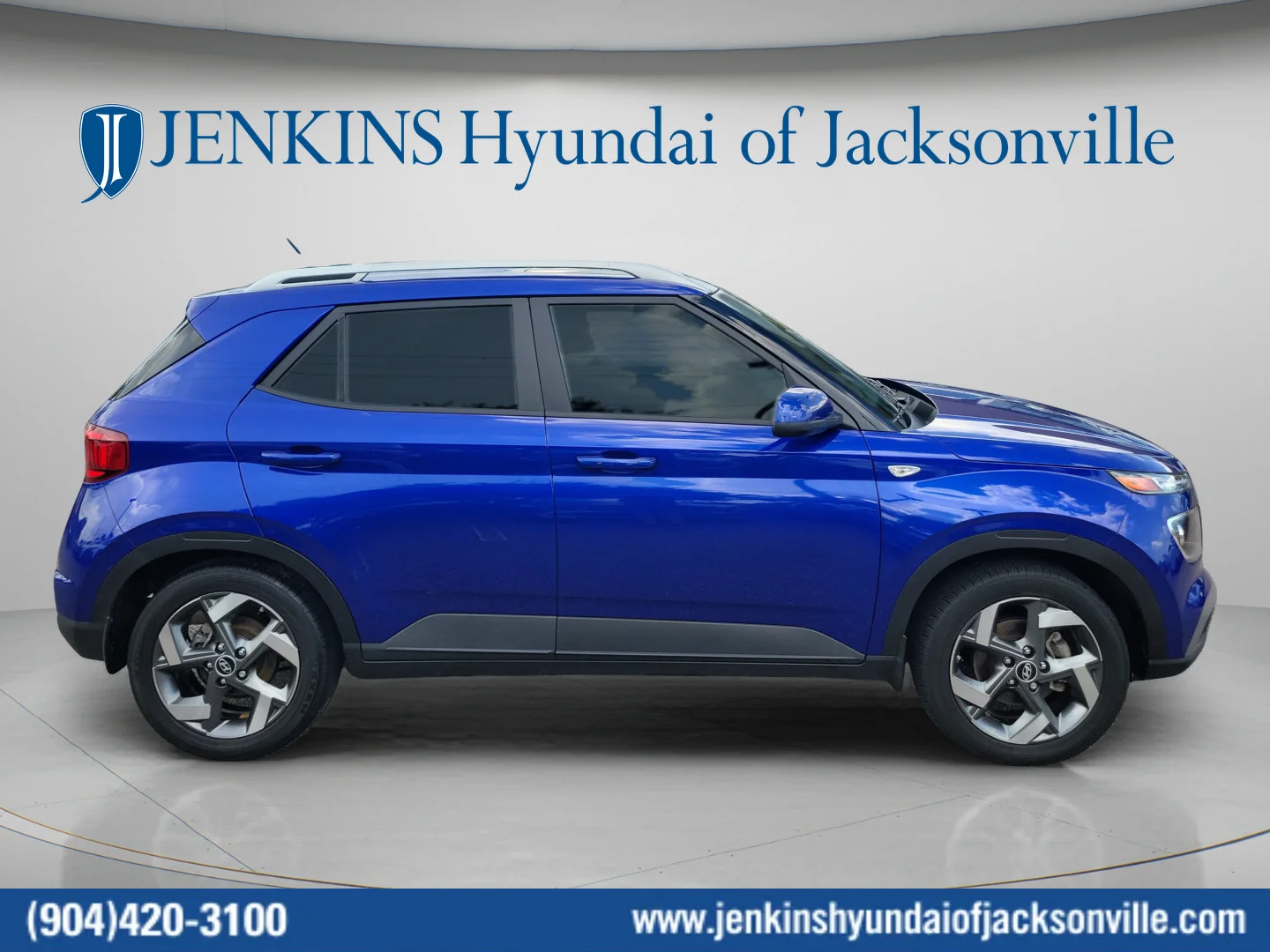 Used 2024 Intense Blue Hyundai SEL image 2