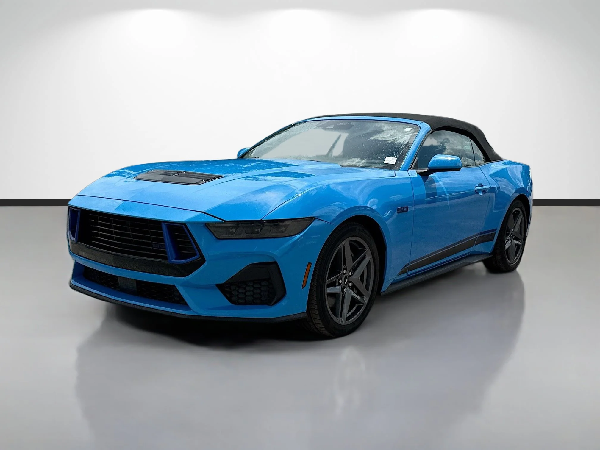 Used 2024 Grabber Blue Metallic Ford GT Premium image 7